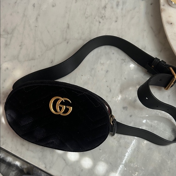 Gucci Black Velvet Oval Fanny Pack Marmont GG AUTHENTIC - Picture 2 of 16